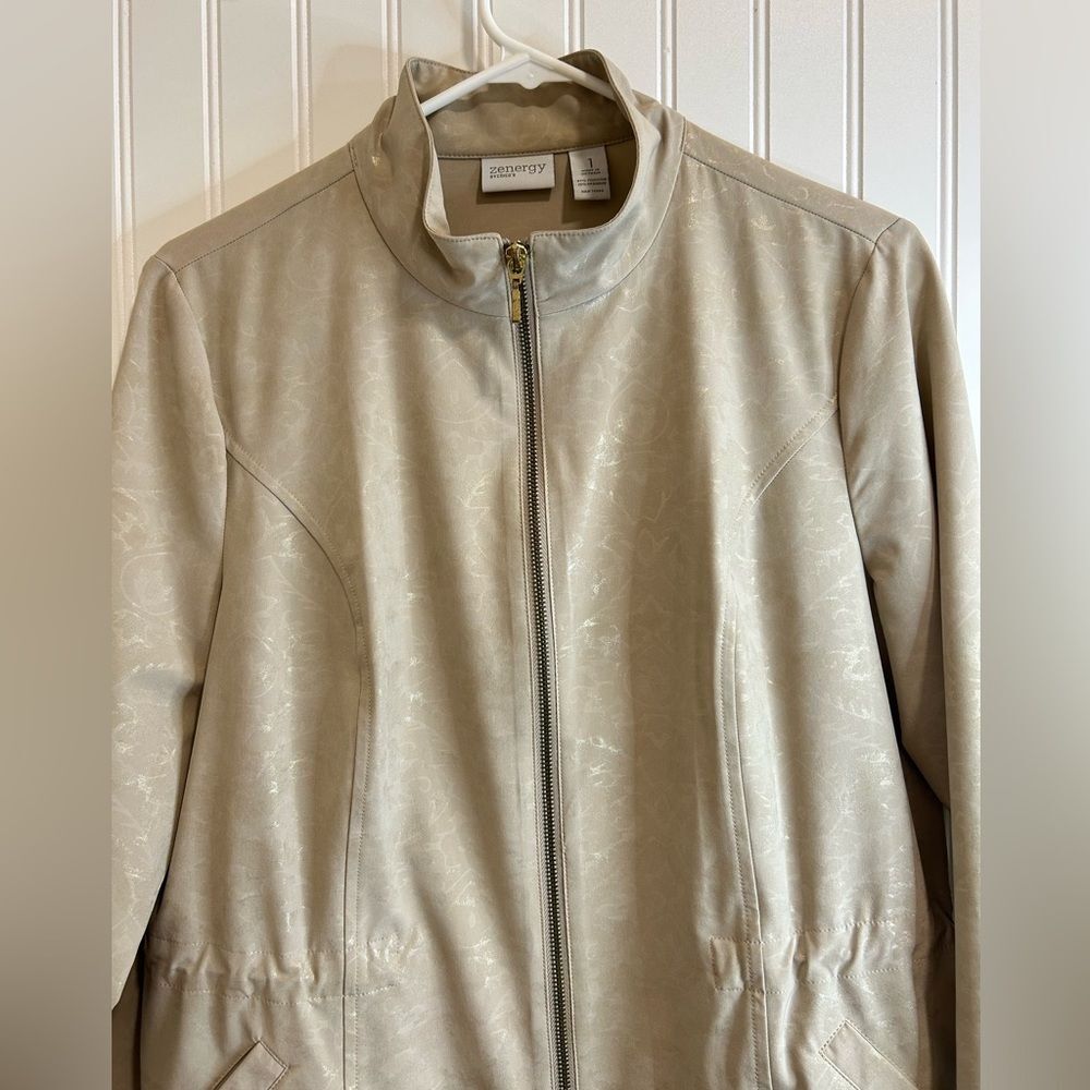 Zenergy by chicos Elegant Beige Utility Jacket for Women - Picture 2 of 15
